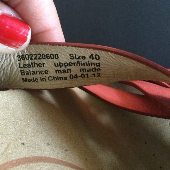 Dansko Tory Leather Woven Straps Heels Slide Sandals Studs Size 40 Slip on - Picture 3 of 6